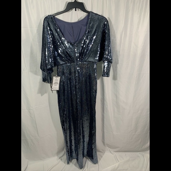 NWT $395 Aidan‎ Mattox Long-Sleeve Draped Sequin Gown Silver [ SZ 0 ] #E924 - Picture 8 of 12